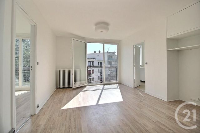 Appartement F4 à vendre - 4 pièces - 63 m2 - Pantin - 93 - ILE-DE-FRANCE